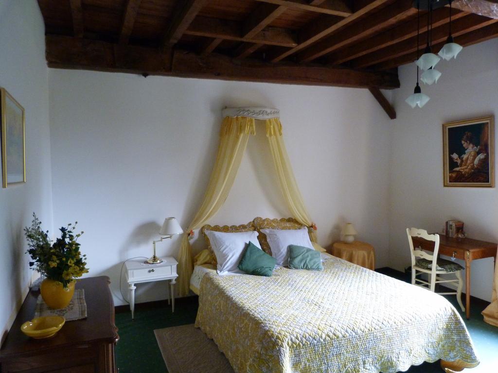 Bed and Breakfast Le Moulin De Fillievres Экстерьер фото