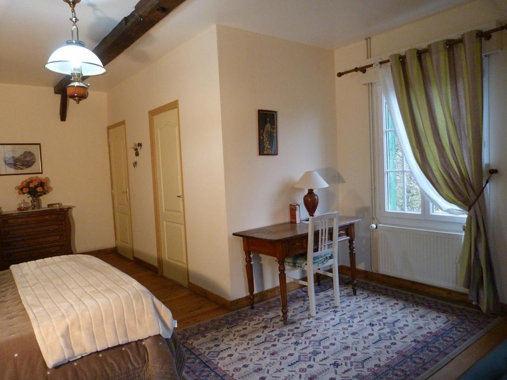 Bed and Breakfast Le Moulin De Fillievres Экстерьер фото